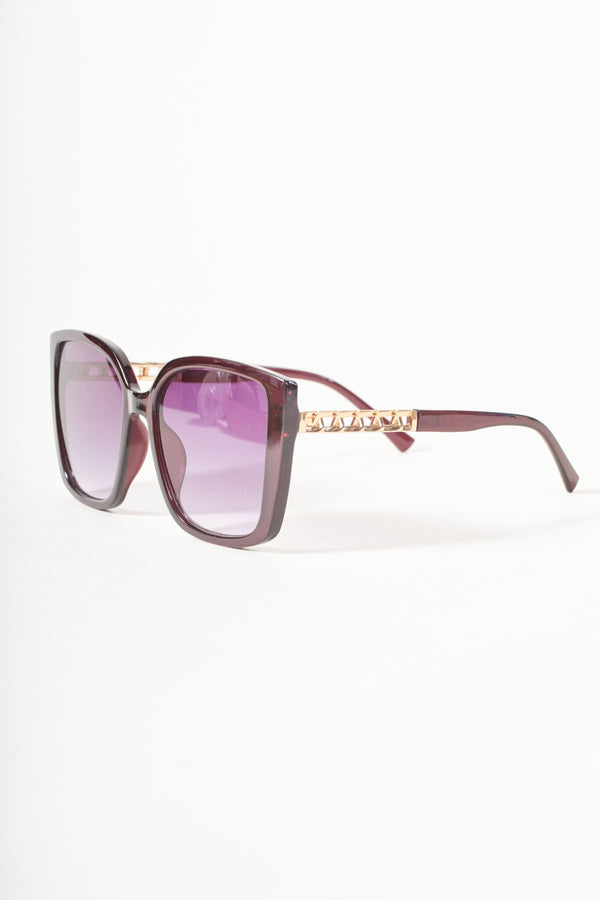 Carraig Donn Chain Link Burgundy Square Sunglasses