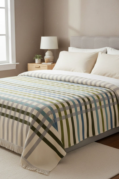 Checked Green Blanket With Fringes
