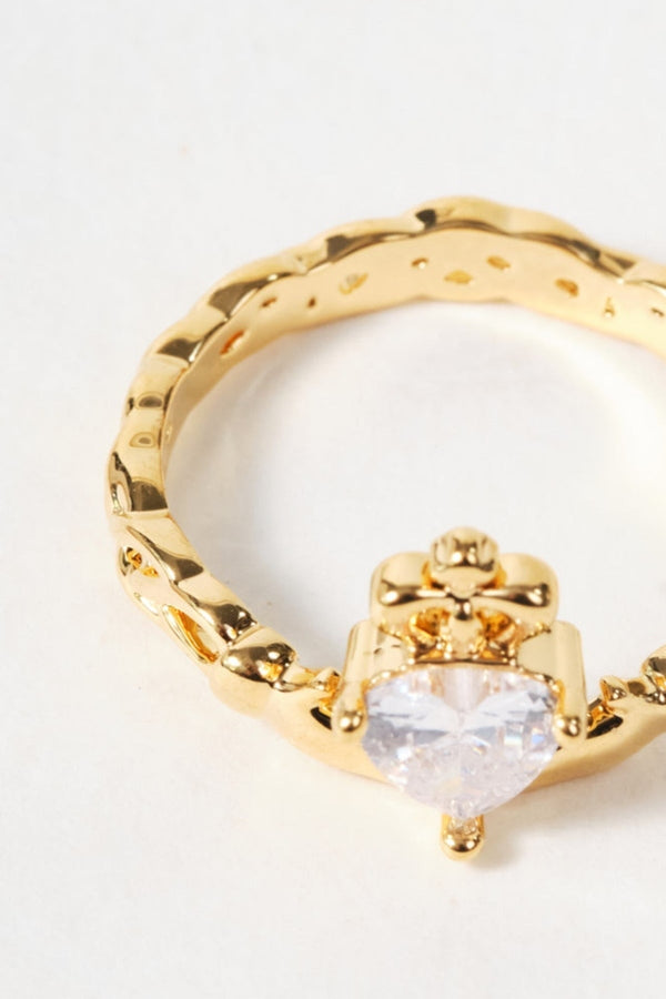 Carraig Donn Clear Stone Claddagh Ring - Size 8