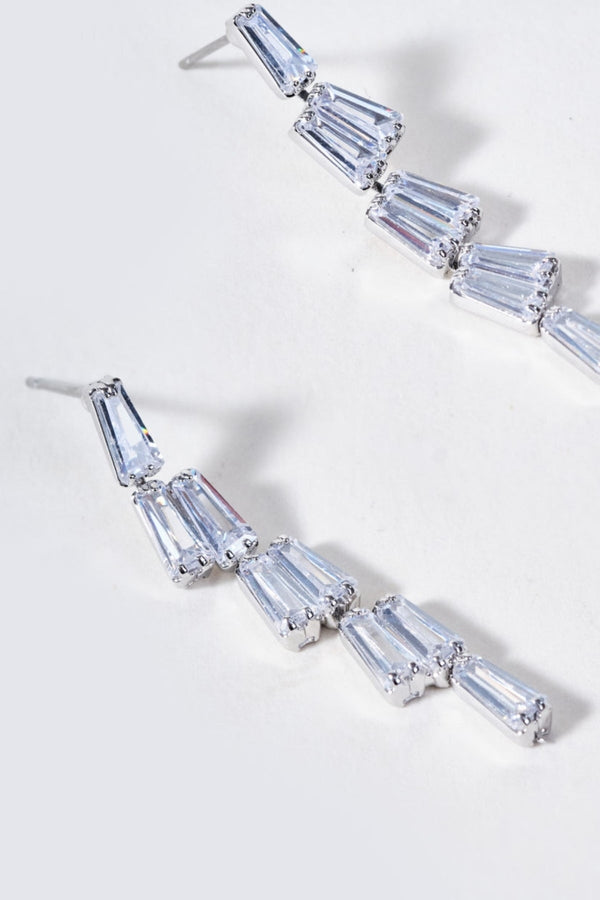 Carraig Donn Clear Stone Silver Drop Earrings