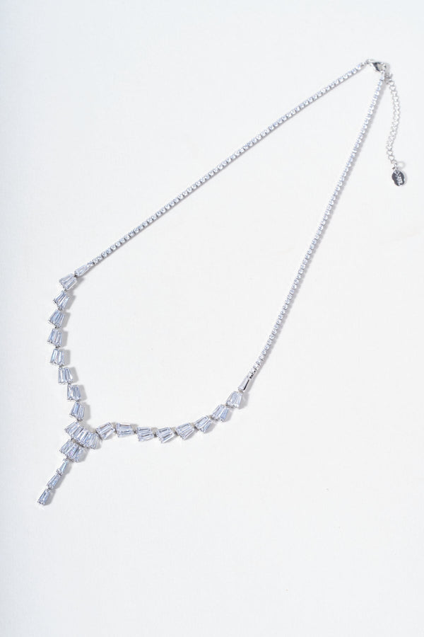 Carraig Donn Clear Stone Silver Drop Necklace