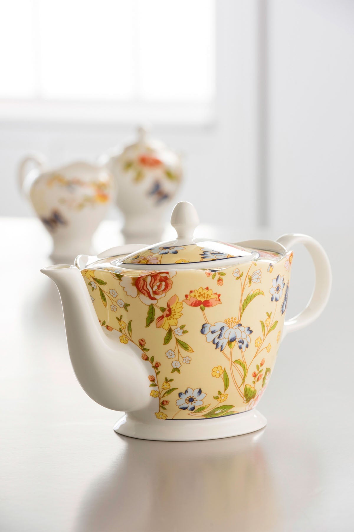 Carraig Donn Cottage Garden Teapot