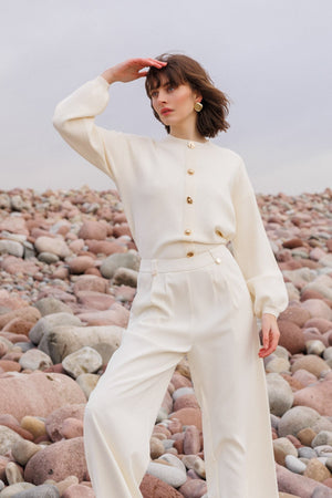 Carraig Donn Cream Cardigan with Contrast Button Details
