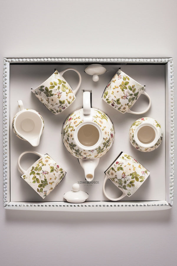 Carraig Donn Cream Floral Rose 7-Piece Tea Set