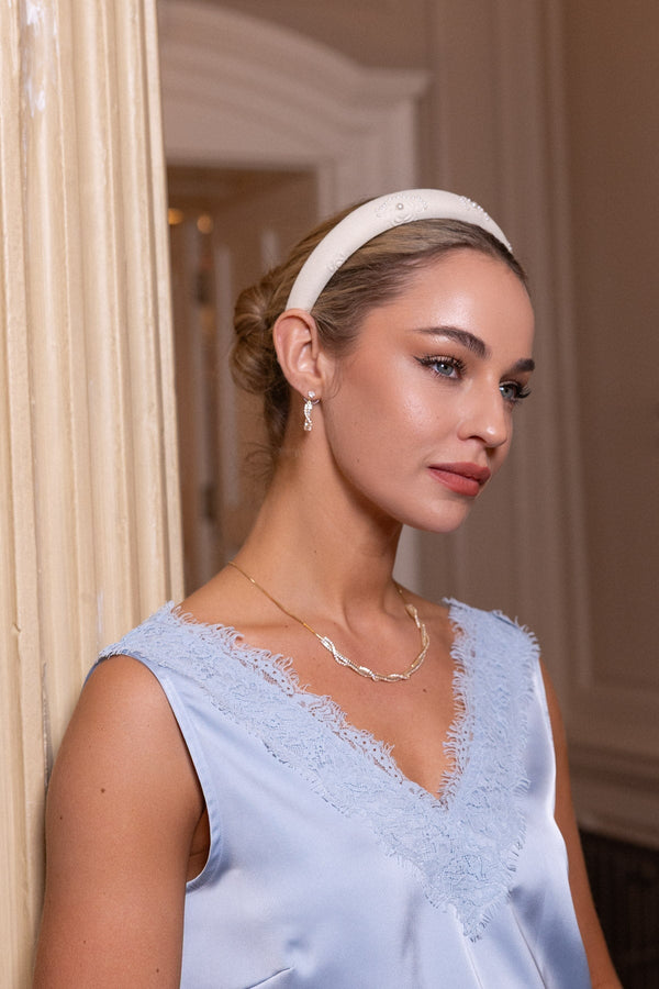 Carraig Donn Cream Flower Pearl Hairband