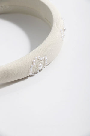 Carraig Donn Cream Flower Pearl Hairband