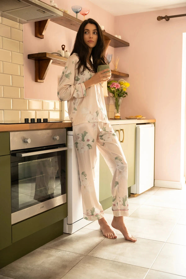 Carraig Donn Cream Print Satin PJ Set In A Gift Box