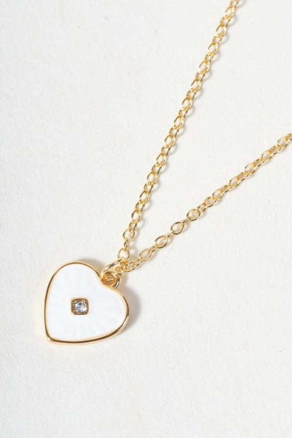 Carraig Donn Dainty White Heart Pendent Necklace