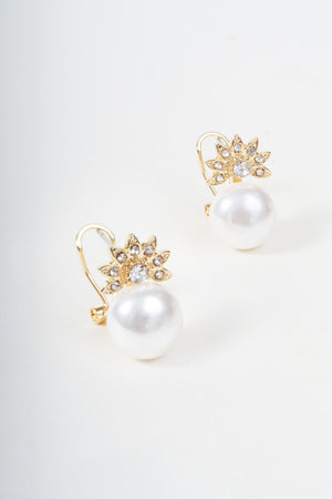 Carraig Donn Fan Detail Faux Pearl Earrings