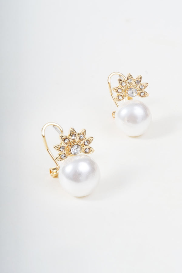 Carraig Donn Fan Detail Faux Pearl Earrings