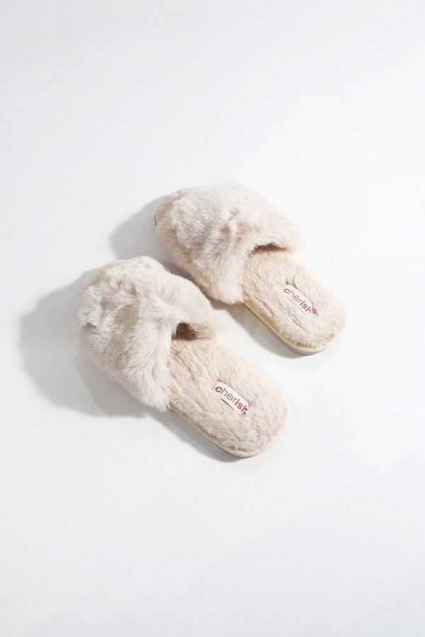 Carraig Donn Faux Fur Mule Slippers in Cream