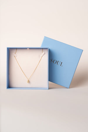 Carraig Donn Faux Pearl Insert Gold Necklace