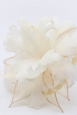 Carraig Donn Feather and Flower Fascinator in Cream