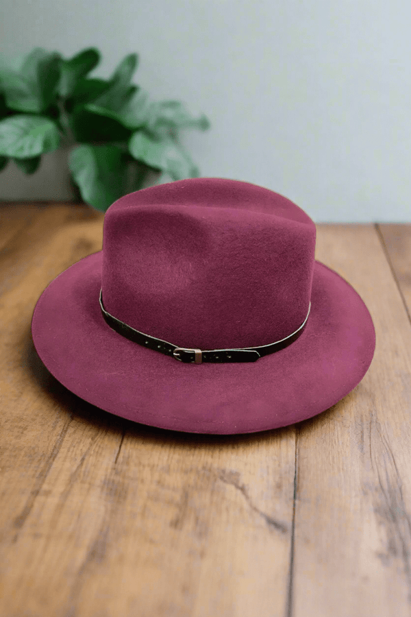 Carraig Donn Fedora Hat in Bordeaux