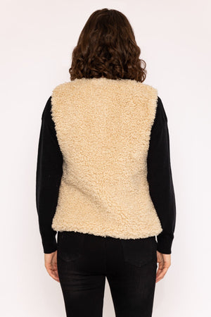 Carraig Donn Furry Gilet in Ivory