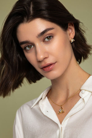 Carraig Donn Gold Celtic Pendant Necklace With Stone