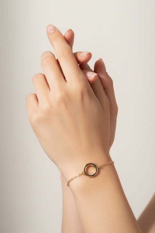 Gold Circle Bracelet