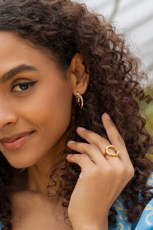 Gold Circle Open Ring