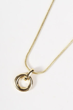 Carraig Donn Gold Circle Pendant Necklace