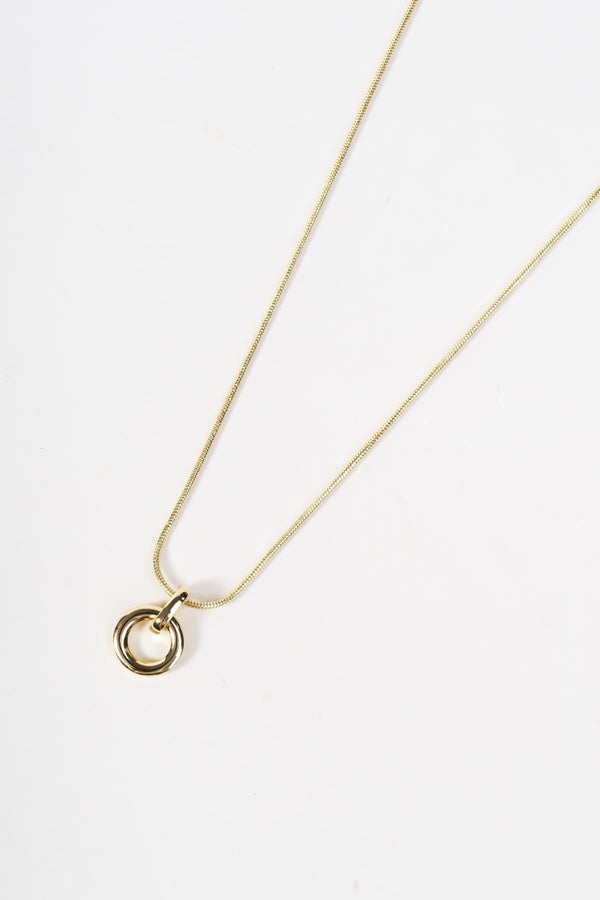 Carraig Donn Gold Circle Pendant Necklace