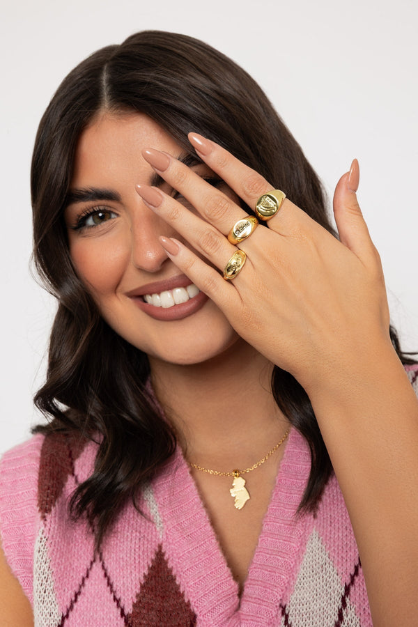 Carraig Donn Gold Harp Signet Ring - Size 8