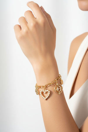 Carraig Donn Gold Heart Charm Bracelet