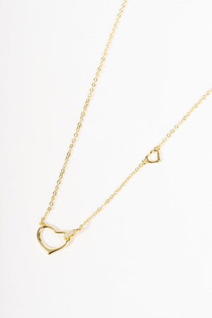 Carraig Donn Gold Heart Loop Necklace