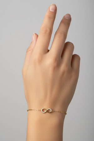 Carraig Donn Gold Infinity Bracelet