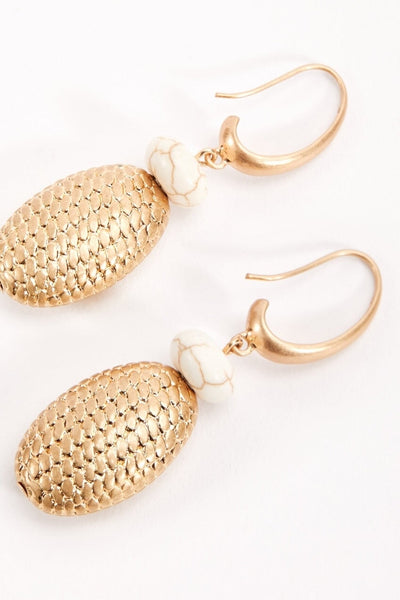 Carraig Donn Gold Oval Earrings