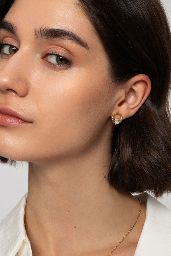 Carraig Donn Gold Stone Claddagh Stud Earrings