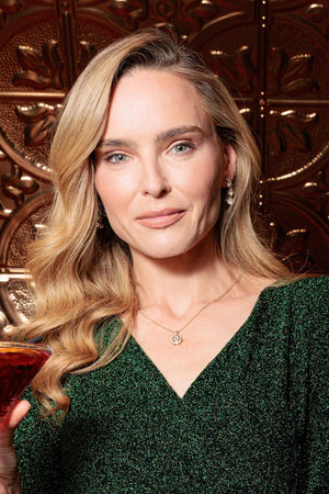 Carraig Donn Gold Three Stone Drop Earrings