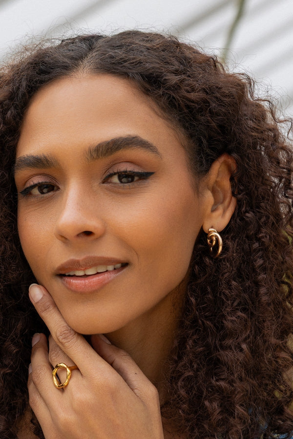 Carraig Donn Gold Twist Stud Earrings