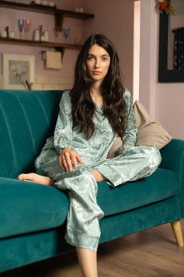Carraig Donn Green Leopard Print Satin PJ Set In A Gift Box