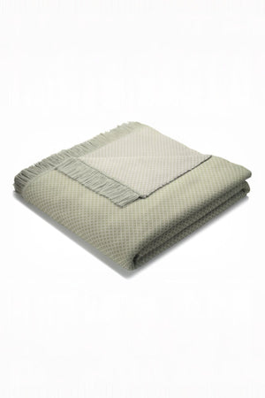 Carraig Donn Green Textured Blacket With Fringes 140X180Cm