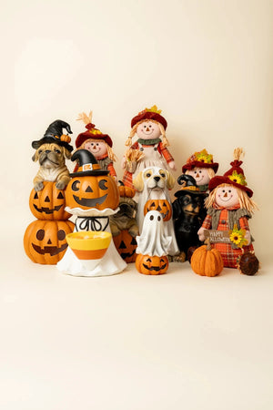 Carraig Donn Halloween Dog and Pumpkin Stack Decoration