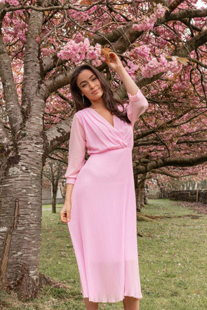 Carraig Donn Hannah Midi Dress in Baby Pink