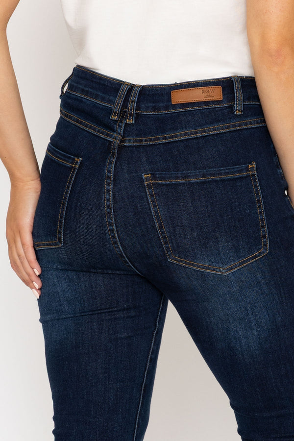 Carraig Donn Lana Straight Leg Jeans in Indigo Blue