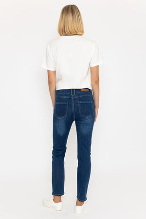 Carraig Donn Lana Straight Leg Jeans in Medium Blue