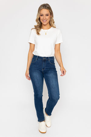 Carraig Donn Lana Straight Leg Jeans in Medium Blue