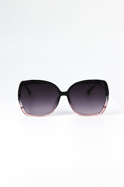 Carraig Donn Large Square Sunglasses in Black