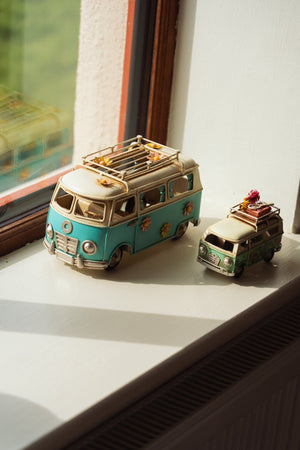Carraig Donn Medium Blue Microbus