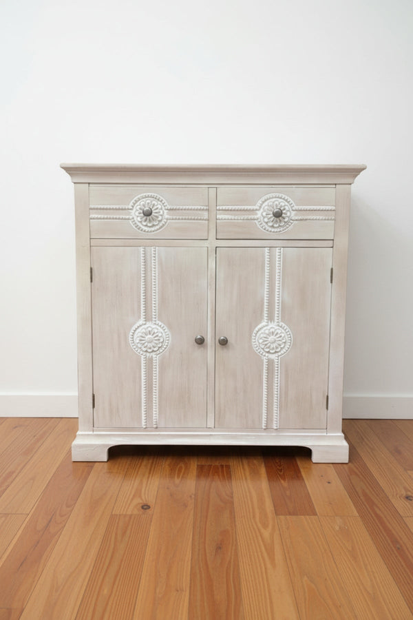 Carraig Donn Nantes Sideboard