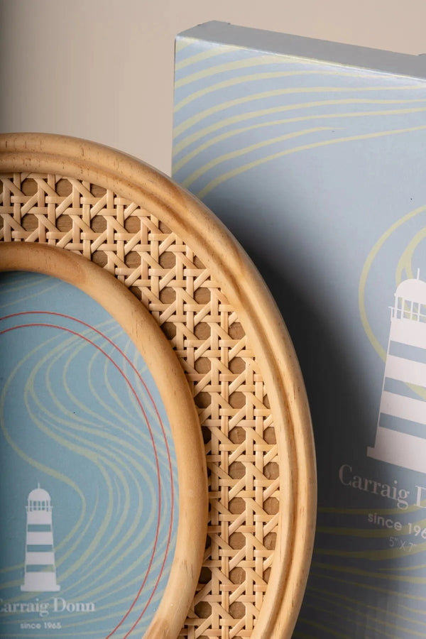 Carraig Donn Oval Rattan 5x7 Photo Frame