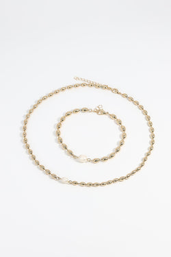Carraig Donn Pearl and Gold Necklace