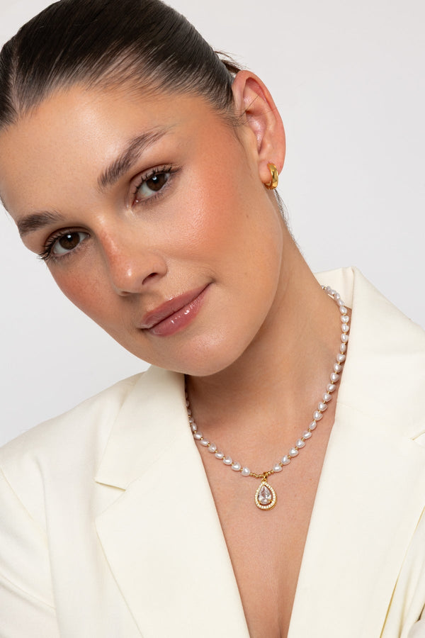 Carraig Donn Pearl Teardrop Necklace