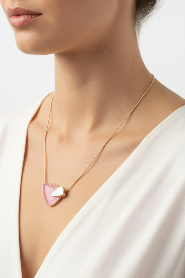 Carraig Donn Pink Stone Detail Gold Necklace
