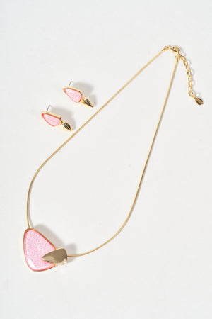 Carraig Donn Pink Stone Detail Gold Necklace