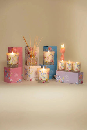 Carraig Donn Rosa Belle Fresh Water Lily Candle