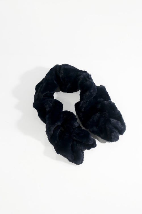 Navy Ruched Faux Fur Scarf