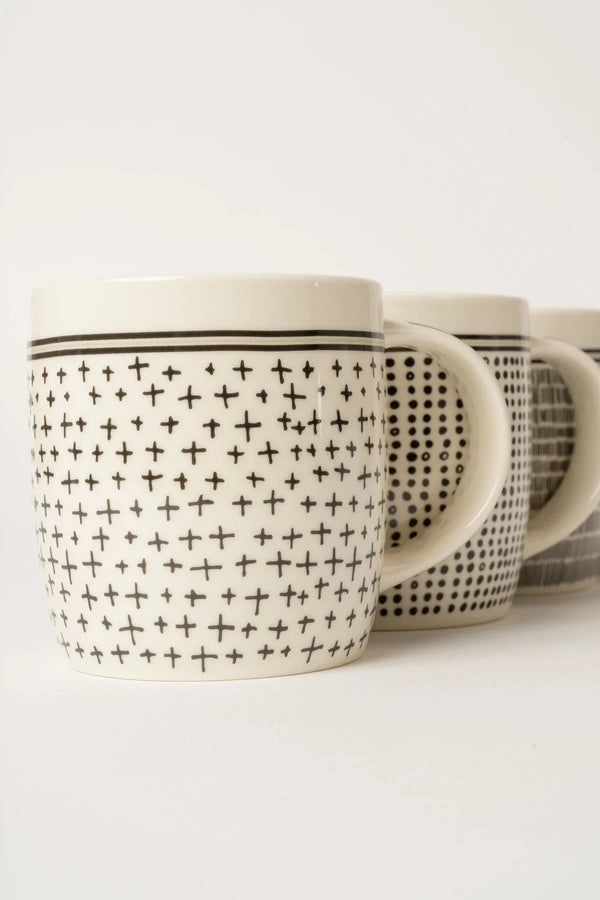 Carraig Donn Set Of 4 Black & White Doodle Mugs